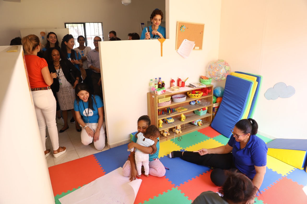 Miembros de UNICEF Next conocen en trrabajo que se realiza en los Centros de Arención a la Infancia y la Familia (CAFI)
